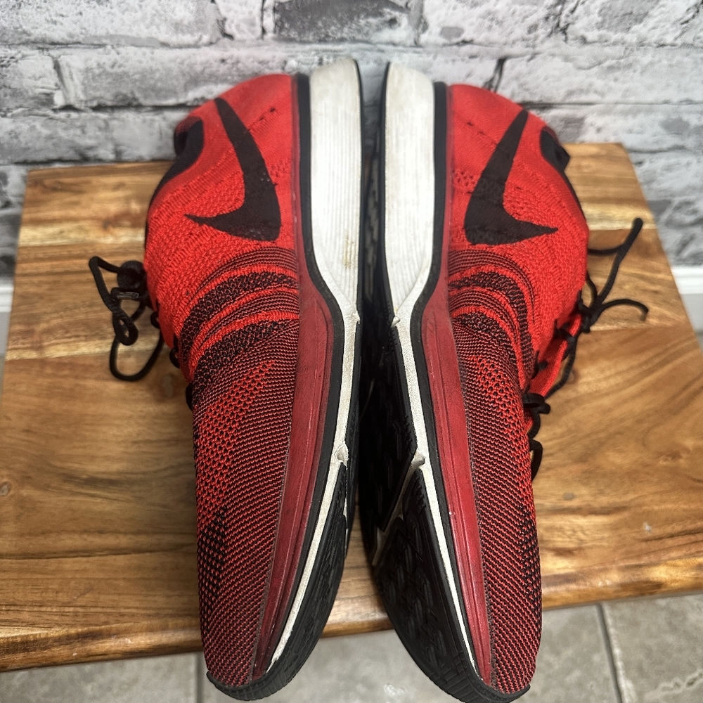 EUC Nike Flynit Trainer Running Shoes Size 13 University Red Black (AH8396-601) - Picture 7 of 12